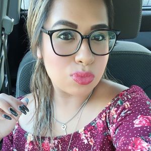 Meet your Posher, Emely